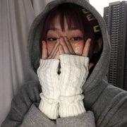 アームウォーマー ハンドウォーマー ニット 指なし レディース 女性用 ショート丈 ケーブル編み 親指穴付き 婦人用 防寒 寒さ対策 暖かい あったか  温活 PC作業 スマホ操作