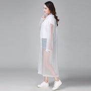 レインコート 雨具 カッパ レディース メンズ 女性 男性 男女兼用 レインウェア ファッション アウトドア 膝下丈 フード付き 前ボタン スナップボタン フード紐 長さ調節可能 防水 シアー 透け 半透明 無地 単色 シンプル 便利 雨 台風 備え 備蓄用品 かわいい お出かけ 散歩 運動 紫 白 黄 青 ローズ 黒 灰