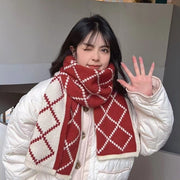 マフラー レディース 女性 メンズ 男性 ユニセックス 男女兼用 お揃い ペアルック 大判サイズ 大きめサイズ 140cm ニット生地 チェック模様 ガーリー 可愛い かわいい キュート フェミニン おしゃれ 防寒 秋 冬