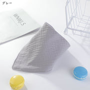 よだれかけ 涎かけ スタイ ビブ ベビー 赤ちゃん 女の子 男の子 ベビー用品 育児用品 三角巾 三角形 トライアングル スナップボタン 布製 無地 イエロー グレー ブルー シンプル カジュアル かわいい キュート 出産祝い プレゼント ギフト
