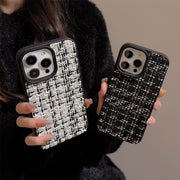 iPhone用ケース スマホカバー アイフォン用ケース スマホケース 汎用型 背面保護 傷防止 ツイード調 おしゃれ かわいい スマートフォンケース アイフォーン用 携帯カバー 保護ケース 大人上品 きれいめ レディース 女性用 婦人用