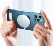 スマホスタンド 単品 1個 スマホ用品 折りたたみ 折り畳み 貼り付け 粘着式 コンパクト 薄型 スリム マグネット開閉 角度調節可能 小さめ 縦置き 横置き 無地 ブラック シルバー シンプル 便利