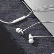イヤホン ヘッドホン 両耳 カナル型 密閉型 有線 リモコン付 ハンズフリー通話 磁石 マグネット搭載 マイク内蔵 軽量 高音質