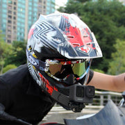 ヘルメットマウントキット ヘルメット用 顎マウント チンマウント ホルダー GoPro アクションカメラアクセサリー ストラップ付き 粘着テープ カーブ 湾曲 カメラ固定 スマホ固定 POV撮影 バイク フルフェイス 撮影 シンプル 便利