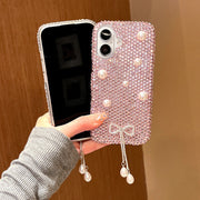 iPhone用ケース iPhone用カバー スマホケース スマホカバー 背面保護 キズ防止 チャーム付き ラインストーン フェイクパール デコレーション 煌びやか キラキラ きれいめ エレガント 上品 大人女子 派手 かわいい お洒落 iPhone17用 16用 15用 14用 13用