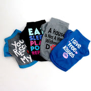 ペット用カットソー Tシャツ ペットウェア 犬服 猫服 無地 袖あり 半袖 薄手 通気性 通年 春 夏 秋 ドッグウェア 英字ロゴ プリント 可愛い おしゃれ お出かけ お散歩 記念写真 ギフト プレゼント ワンちゃん ネコちゃん イヌ ネコ キャット ドッグ 黒 青 グレー