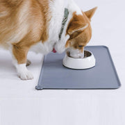 ペット用ランチョンマット エサ皿マット 犬用 猫用 シリコン お食事マット フードマット 柔らかい 防水 四角形 滑りにくい ペット用品 餌皿マット 食べこぼし対策 汚れ防止 ペットグッズ イヌ用 ネコ用