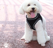 ハーネス 胴輪 ペットグッズ ペット用品 犬用 猫用 小型犬 中型犬 メッシュ 通気性 散歩グッズ ワンタッチバックル Dカン 夜光 反射材 単色 無地 シンプル カジュアル かっこいい イヌ ネコ お出かけ 夜間 赤 黒 紫 ピンク 迷彩