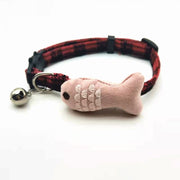 猫用首輪 カラー ペット用品 ねこ ネコ セーフティーバックル 鈴付き チェック柄 魚 かわいい おしゃれ マスコット付き ペットグッズ