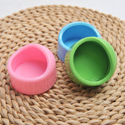 ペット用食器 フードボウル ウォーターボウル 小動物用 犬用 猫用 エサ入れ 餌入れ 水入れ ペット用品 ペットグッズ ネコ イヌ ハムスター モルモット ウサギ チンチラ リス インコ 小鳥 給水 給餌 ミニサイズ シンプル 小さめ コンパクト ピンク 青 緑