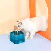 自動給水器 ペット用 犬用 猫用 水飲み 四角 スクエア ペットグッズ ペット用品 飲料水 2L 便利 シンプル LEDライト 熱中症対策 ネコ イヌ