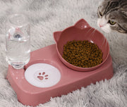 ペット用食器 フードボウル 自動給水器付き 犬用 猫用 餌入れ 水入れ 猫耳型 給水ボトル えさ皿 傾斜あり 食べやすい 食器台 水飲み器 お留守番 ペット用品 ペットグッズ イヌ用 ネコ用