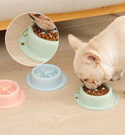 フードボウル ペット用食器 早食い防止 小型犬用 猫用 小さめ お皿 餌入れ 給餌 フードディッシュ 凸凹 でこぼこデザイン 突起 おしゃれ かわいい 食べこぼし受け シンプル イヌ ネコ 猫 犬