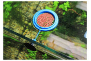 フードフィーダー フィーダーカップ 給餌器 餌拡散防止リング 水槽用 魚用 飼育用 吸盤付き 餌やり エサやり 汚さない 円形 ラウンド 正方形 四角 スクエア 浮かぶ 観察 金魚 メダカ アクアリウム 便利 シンプル 黒 青 ブラック ブルー