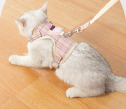猫用ハーネス リード 2点セット ペット用品 リーシュ 牽引紐 ネコ ねこ スナップフック チェック柄 キャラクター レッド ブルー ピンク カーキ かわいい キュート おしゃれ お散歩 お出かけ アウトドア キャット S L