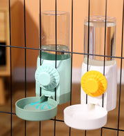 ペット用給水器 自動給水器 500ml 猫用 犬用 水入れ ゲージ取り付け可能 ペット用品 水飲み器 水分補給 取り付け簡単 ネコ用 イヌ用 お留守番