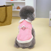 ペットウェア コート 犬服 猫服 ドッグウェア キャットウェア スエード調 Dカン付き 襟付き 前ボタン リボン 裏起毛 防寒 もこもこ あったか 暖かい 秋冬 カジュアル シンプル おしゃれ かわいい お散歩 お出かけ 普段使い ペット服 犬の服 猫の服
