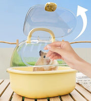 小動物用キャリーケース キャリーバッグ ペット用品 ハードケース ケージ 給水器付き 手提げ ハムスター リス ハリネズミ 持ち運び 外出 通院 おでかけ お散歩 可愛い おしゃれ ペットグッズ