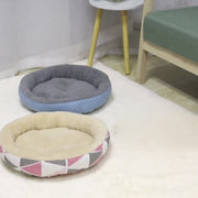 ペットベッド ペット用ベッド 小型犬 中型犬 イヌ 猫 ネコ ペット用品 ペットグッズ ラウンド型 丸形 35cm 起毛生地 ふわふわ もこもこ 総柄 チェック ドット イラスト ブルー イエロー かわいい キュート 秋 冬