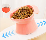 ペットボウル 犬用品 猫用品 ペット用品 三角形 傾斜付き グリーン イエロー ピンク シンプル 滑り止め付き 食べやすい