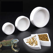 ペット用エサ入れ 食器 エサ皿 水入れ 陶器 白 爬虫類 両生類 返し 餌皿 ペット用品 セラミック 円型 三角 小動物 カメ トカゲ サンショウウオ ハムスター モルモット チンチラ