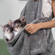抱っこエプロン ペット用 猫 犬 抱っこ用 毛布 スリング 寝袋 バッグ カンガルー式ポケット ポンポン付き あったか 暖かい 防寒対策 モコモコ ふわふわ ペット用品 ペットグッズ キャット ドッグ