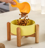 ペット用食器 フードボウル ペットボウル エサ入れ 水入れ 餌入れ 猫 ネコ 小型犬 550ml 食洗器対応 陶器 台座付き 北欧 ナチュラル 犬 イヌ 木製 スタンド付き セラミック 吐き戻し防止 かわいい