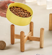 ペット用食器 フードボウル ペットボウル エサ入れ 水入れ 餌入れ 猫 ネコ 小型犬 550ml 食洗器対応 陶器 台座付き 北欧 ナチュラル 犬 イヌ 木製 スタンド付き セラミック 吐き戻し防止 かわいい