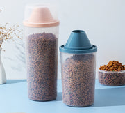 ペット用フードストッカー 犬用 猫用 餌入れ 保存容器 エサ保管 貯蔵 密閉 イヌ ネコ 大容量 1000ml 1500ml 入れやすい 取りやすい 半透明 シンプル 青 ピンク