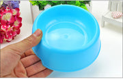 ペット用食器 フードボウル 餌皿 餌入れ 犬 イヌ いぬ 猫 ネコ ねこ 小型 中型 ペット用品 無地 単色 お洒落 可愛い シンプル カラフル コンパクト 積み重ねられる 省スペース