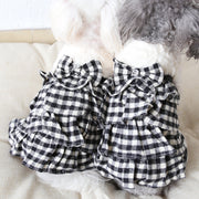 ドッグウエア ペットウエア ワンピース ボア フード付き リボン 犬の服 犬服 猫服 スナップボタン 防寒 あったか チェック柄 前開き カジュアル かわいい おしゃれ ドッキングワンピース 袖なし 犬用 小型犬 中型犬 秋 冬 ペット用品 お出かけ お散歩 ペットグッズ ワンちゃん XS S M L XL