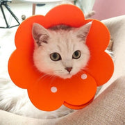 エリザベスカラー 猫用 犬用 スナップボタン サイズ調節可能 簡単装着 傷舐め防止 傷口保護 術後 ケア用品 引っ掻き防止 フラワー 花形 ペット用品 可愛い ネコ用 イヌ用