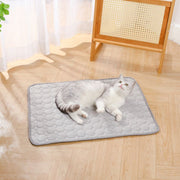 ペット用クールマット Sサイズ ひんやりマット 冷却マット アイスマット 敷きパッド ペットマット 犬 猫 ネコ 夏用 ペット用品 接触冷感 涼感 暑さ対策 涼しい スクエア 四角 長方形
