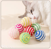 猫用おもちゃ 4個セット ペット用おもちゃ ボール キャットトイ 音が鳴る ペット用玩具 犬用 ランダムカラー 麻縄 運動不足解消 ストレス発散 コミュニケーショングッズ 球体 ペット用品 ペットグッズ かわいい 小さめ お部屋遊び ピンク 黄 緑 紫