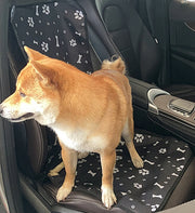 犬用カーシート ペット用品 犬用 ペットグッズ 車用品 ドライブ用品 マット 汚れ防止 防水 洗える 簡単設置 シンプル 可愛い 便利 お出かけ 旅行 散歩 アウトドア
