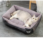 ペット用ベッド 猫用ベッド ペット用マット 犬用ベッド ネコ イヌ ペット用品 寝床 スクエア 四角 ふわふわ 起毛 クッション性 ふんわり あったか 暖かい 40×60cm 肉球 シンプル カジュアル かわいい おしゃれ 秋 冬 青 橙 黒 灰