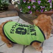 犬服 ドッグウェア ペットウェア Ｔシャツ ノースリーブ ロゴＴシャツ 英字 犬用 ペット用 犬 いぬ ドッグ 可愛い かわいい おしゃれ オシャレ かっこいい 春 夏 秋 小型犬 ブラック イエロー オレンジ グリーン 黒 黄色 橙 緑