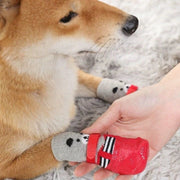 ペット用靴下 4枚セット 1足分 くつ下 犬 汚れ防止 保護 イヌ 猫 ネコ ペット用品 滑り止め付き 面ファスナー マジック テープ クマ かわいい