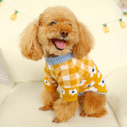 ペットウェア ペット服 犬 小型犬 中型犬 猫 ドッグウェア キャットウェア ペット用品 ニット セーター 上着 チェック柄 格子柄 花飾り 花柄 トナカイ ナチュラル スナップボタン かわいい おしゃれ 上品 お出かけ お散歩 防寒対策 赤 黄
