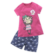セットアップ 上下セット 子供服 キッズ 女の子 ガールズ ベビー トップス ボトムス カットソー Tシャツ 半袖 ハーフパンツ 半ズボン ラウンドネック ジーパン イラスト入り プリント入り ウエストゴム ゆったり おしゃれ かわいい ヘビロテ シンプル 着回し 定番 お出かけ 部屋着 春 夏
