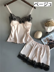 キャミソール ショーツ セットアップ 上下セット レディース ノースリーブ ショートパンツ 半ズボン レース 光沢感 ツヤ感 おしゃれ 可愛い ナイトウェア ルームウェア パジャマ 部屋着 寝間着 女の子 女性用 婦人用
