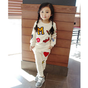 セットアップ 上下セット スウェット ジャージ 子供服 キッズ ベビー トレーナー 長ズボン ロングパンツ こども服 春 秋 冬 クルーネック 長袖 プルオーバー ワッペン刺繍 スウェットパンツ ルームウェア 部屋着 女の子 男の子 男児 女児 幼児 可愛い おしゃれ カジュアル 80cm 90cm 100cm 110cm 120cm 130cm 140cm
