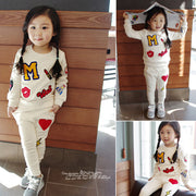 セットアップ 上下セット スウェット ジャージ 子供服 キッズ ベビー トレーナー 長ズボン ロングパンツ こども服 春 秋 冬 クルーネック 長袖 プルオーバー ワッペン刺繍 スウェットパンツ ルームウェア 部屋着 女の子 男の子 男児 女児 幼児 可愛い おしゃれ カジュアル 80cm 90cm 100cm 110cm 120cm 130cm 140cm