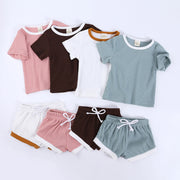 セットアップ 上下セット 2点セット ベビー 赤ちゃん キッズ 子供服 半袖 カットソー ショートパンツ 短パン 無地 バイカラー シンプル パジャマ ルームウェア 寝間着 寝巻き カジュアル リブ ラウンドネック ウエストゴム プルオーバー トップス ボトムス 女の子 男の子 ガールズ ボーイズ 男児 女児 男女兼用 70cm 80cm 90cm 100cm 110cm