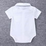 セットアップ 上下セット ベビー 赤ちゃん 男の子 ロンパース トップス ボトムス シャツ ズボン サスペンダー 蝶ネクタイ 半袖 襟付き 胸ポケット ボタン 男児 お洒落 かわいい かっこいい 普段使い 出産祝い ギフト