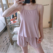 キャミソール ショートパンツ 上下セット 2点セット インナー ルームウェア 部屋着 レディース 女性用 短パン 無地 シンプル おしゃれ カジュアル 可愛い ナイトウェア パジャマ 寝巻き 寝間着 リラックス 大きいサイズあり 婦人用