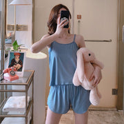 キャミソール ショートパンツ 上下セット 2点セット インナー ルームウェア 部屋着 レディース 女性用 短パン 無地 シンプル おしゃれ カジュアル 可愛い ナイトウェア パジャマ 寝巻き 寝間着 リラックス 大きいサイズあり 婦人用