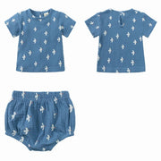 セットアップ 上下セット 2点セット ベビー キッズ 子供用 女の子 男の子 カットソー Tシャツ 半袖 ショートパンツ 短パン ラウンドネック 丸首 ボタン ウエストゴム 動物 果物 恐竜 トリ かわいい おしゃれ