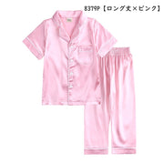 パジャマ 上下セット キッズ ジュニア ベビー 半袖 長ズボン 半ズボン サテン調 光沢感 女の子 男の子 寝巻き 寝間着 ルームウェア セットアップ 2点セット ロングパンツ ショートパンツ 短パン かっこいい かわいい おしゃれ シンプル