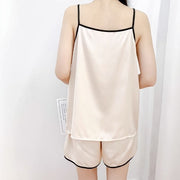 ルームウェア 部屋着 パジャマ 寝巻 寝間着 セットアップ 上下セット レディース 女性 トップス ボトムス キャミソール ノースリーブ ハーフパンツ ショートパンツ 短パン 無地 ブラック グレー シンプル ラフ カジュアル フェミニン かわいい キュート 春 夏